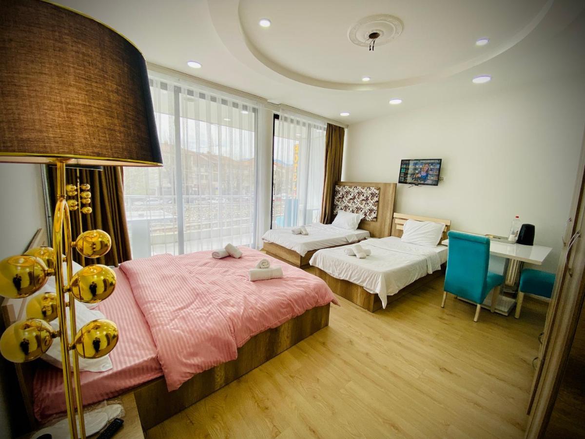 Hotel Perla Призрен Екстериор снимка