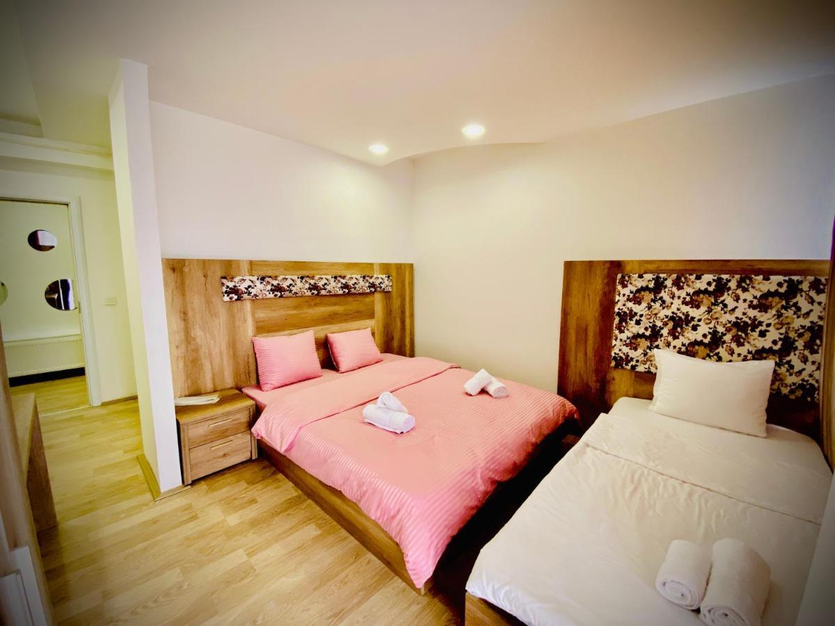 Hotel Perla Призрен Екстериор снимка